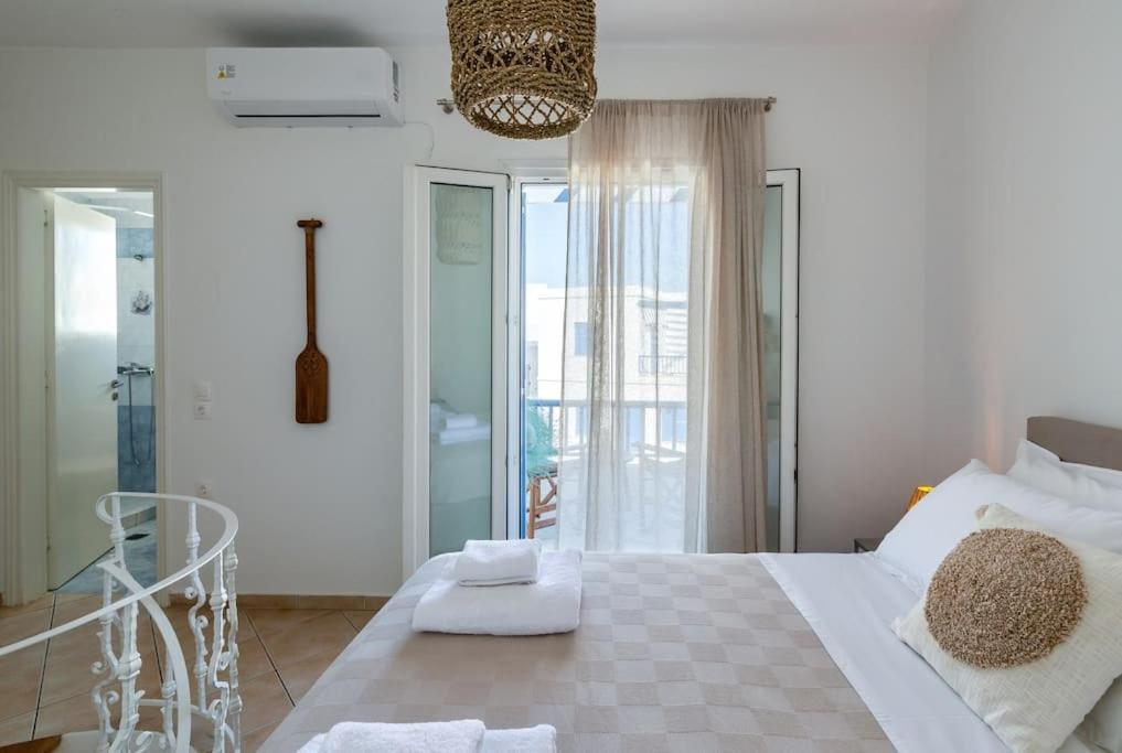 T Apartment Тинос Екстериор снимка